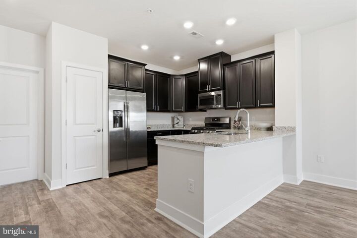 Property Photo: 136B Fleet Court PA 19020