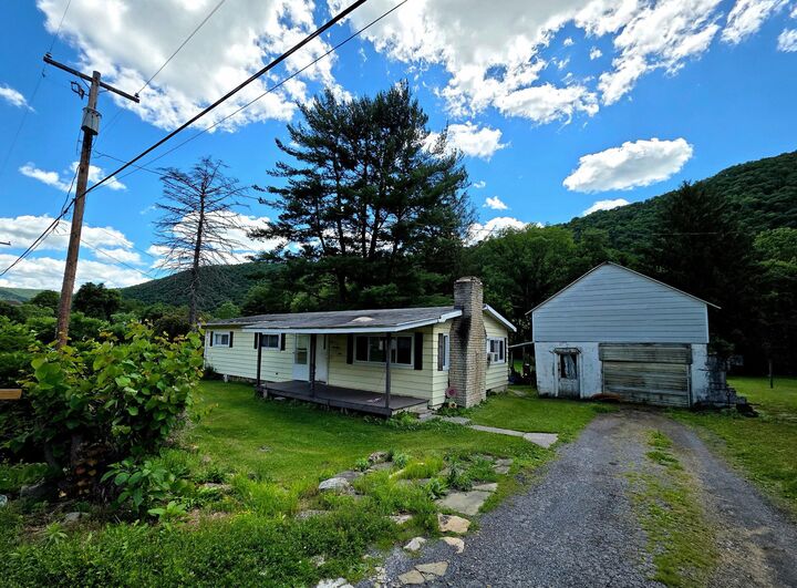 Property Photo:  906 Central Avenue  PA 17764 