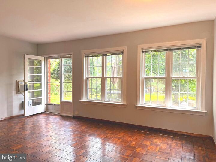 Property Photo:  3211 Ravensworth Place  VA 22302 