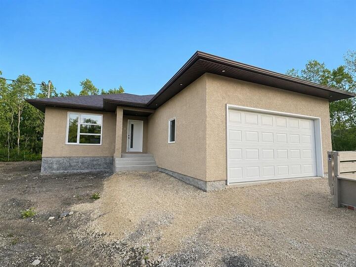 Property Photo:  10 Tamarack Lane  MB R0C 0P0 