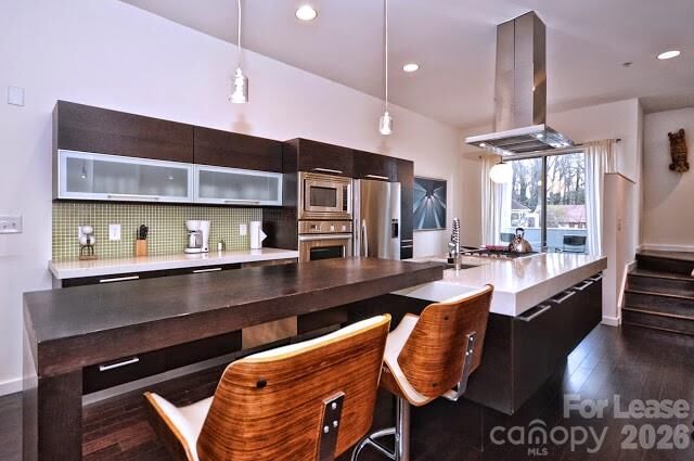 Property Photo:  318 Viburnum Way Court  NC 28208 