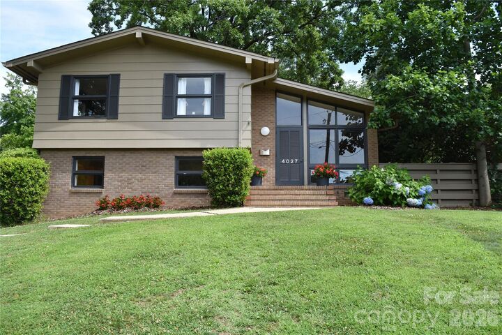Property Photo:  4027 Glenfall Avenue  NC 28210 