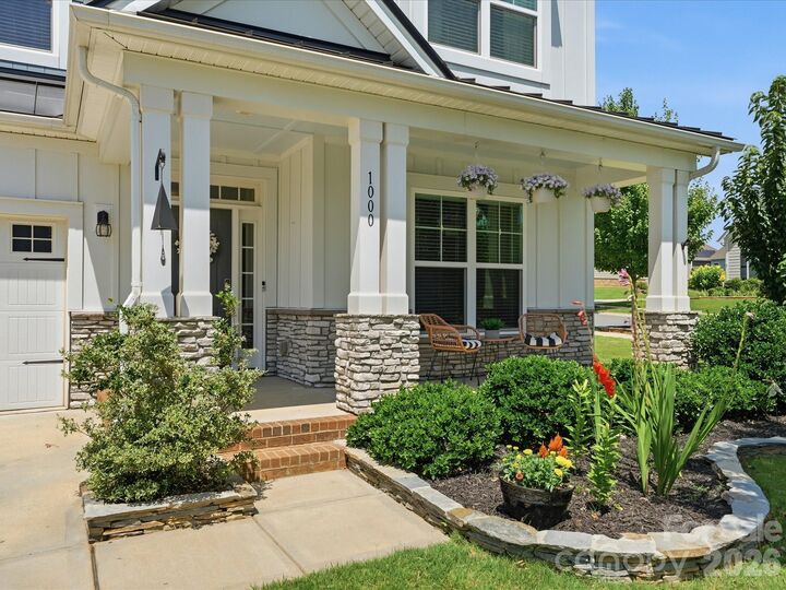 Property Photo:  1000 Hallmark Way  NC 28173 