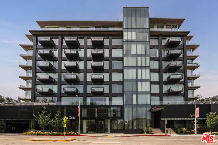 Property Photo:  8899 Beverly Blvd  CA 90048 