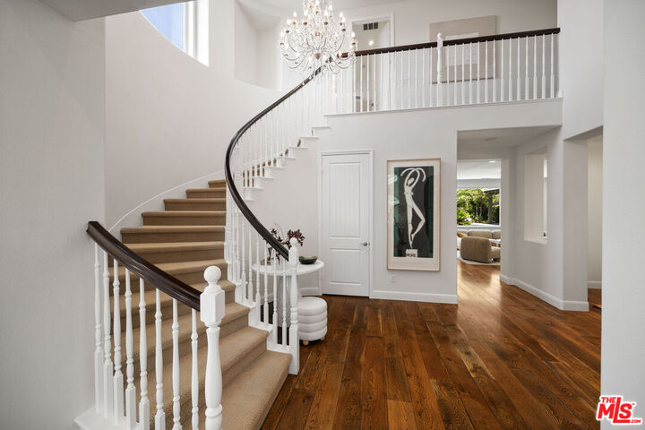 Property Photo:  20445 Via Sansovino  CA 91326 