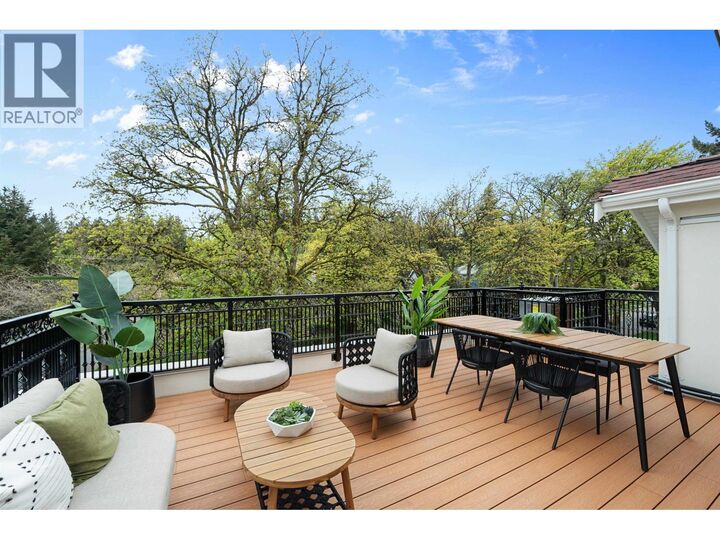 Property Photo:  4503 West 15th Avenue 2  BC V6R 3B3 