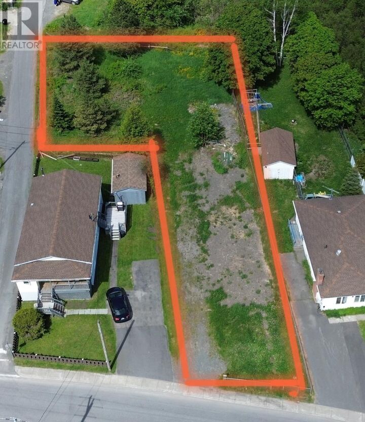 Property Photo:  28 Second Avenue  NL A2B 1B1 