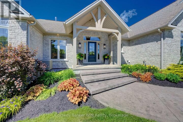 Property Photo: 9490 Wellington Road 6 ON N0G 1Z0