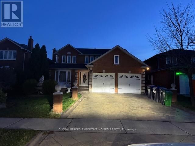 Property Photo:  4562 Penhallow Road  ON L5V 1E8 