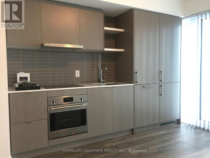 Property Photo:  100 Harbour Street 1611  ON M5J 0B5 