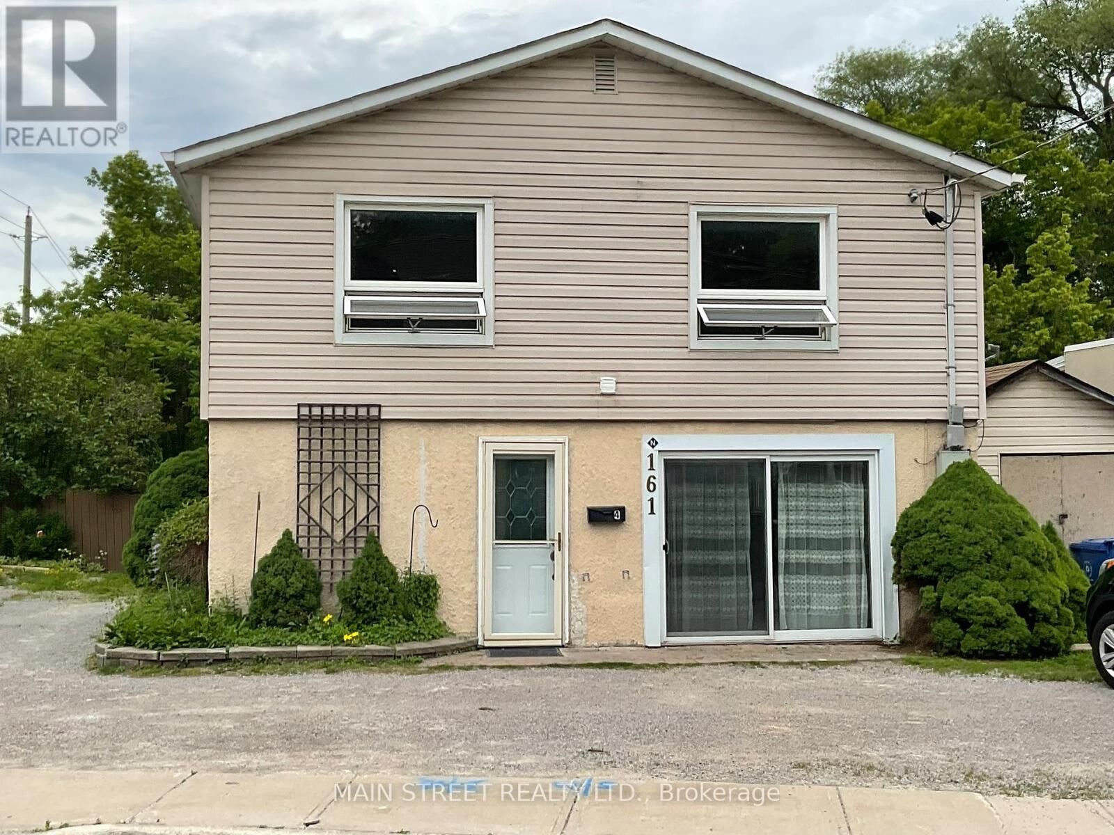 Property Photo:  161 Charlotte Street Upper  ON L3Y 3S7 