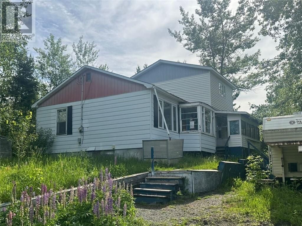 Property Photo:  40 Laberge Lane  ON P3B 3S2 
