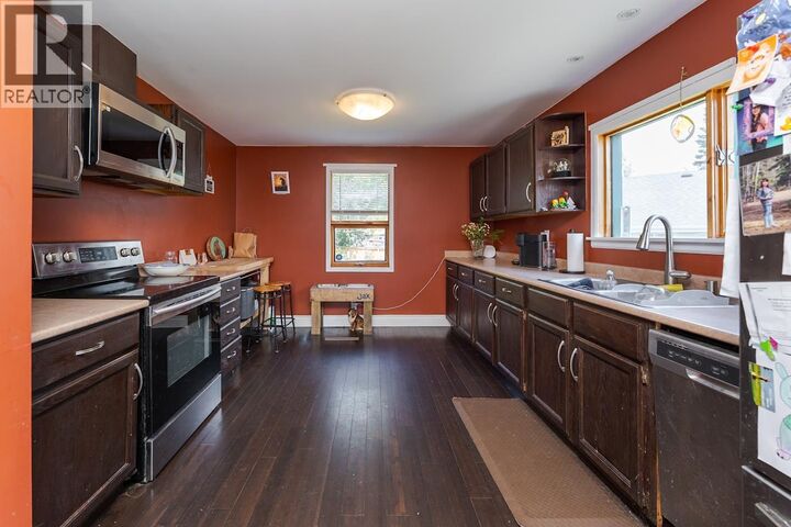 Property Photo: 598 Watrous Street BC V2M 2B9