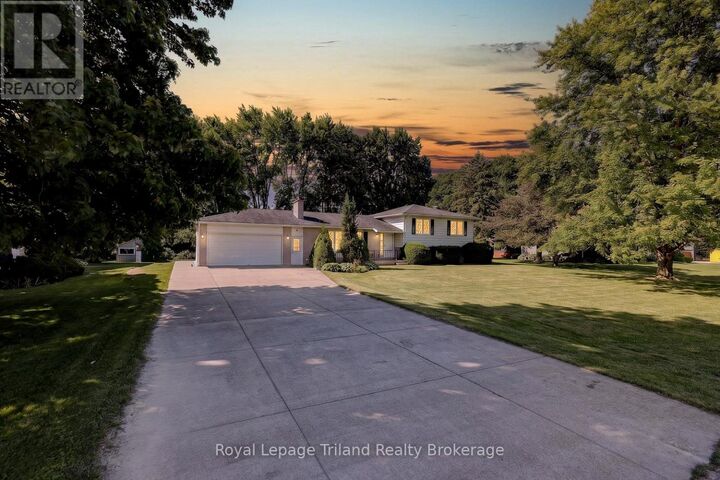 Property Photo:  9 Commissioner Street West  ON N0J 1J0 