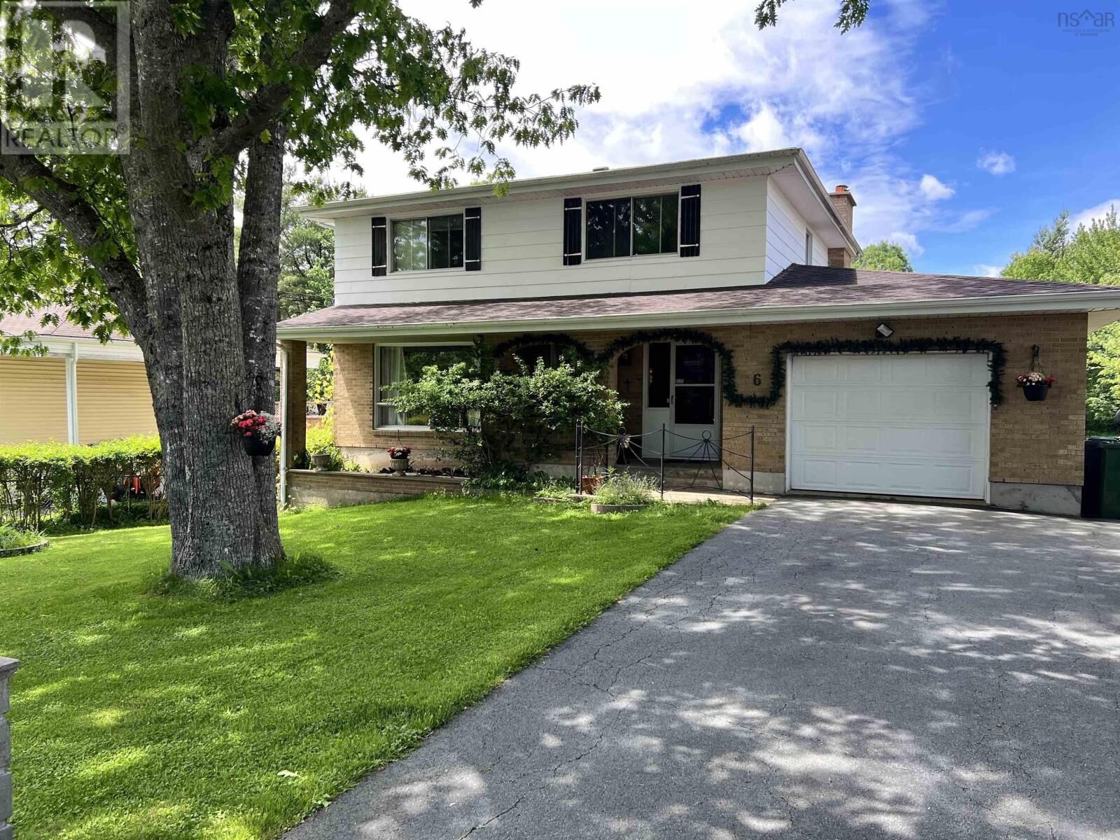 Property Photo:  6 Raymond Drive  NS B4C 1H2 