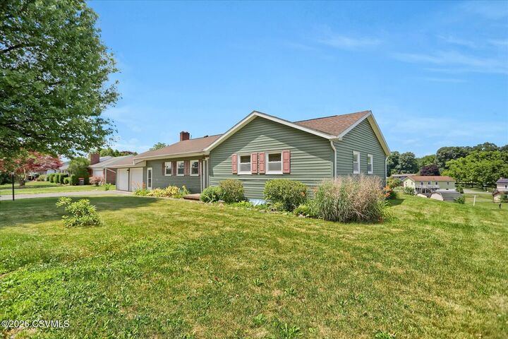 Property Photo:  55 Vertie Court  PA 17847 