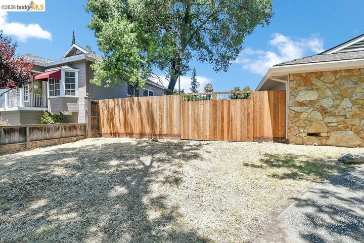 Property Photo:  65 E Arcade St  CA 95204 