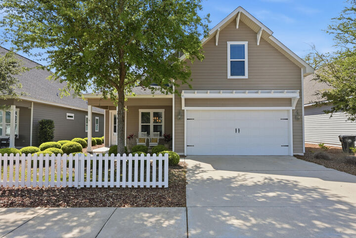 Property Photo:  219 Blakely Drew Boulevard  FL 32459 