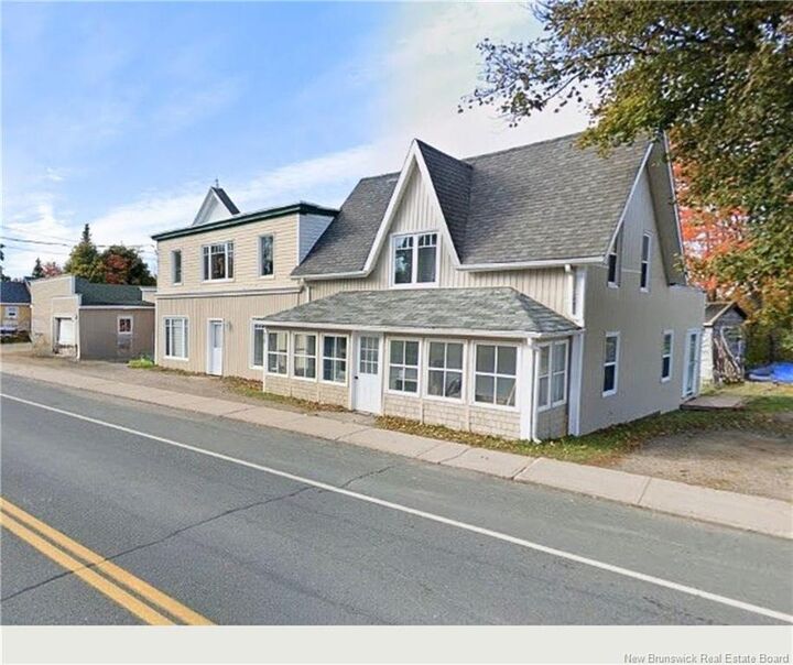 707 Boulevard St-Pierre Ouest — photo 1