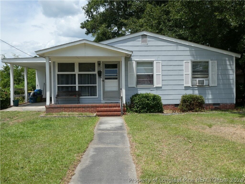 Property Photo: 1107 E 13th Street NC 28358
