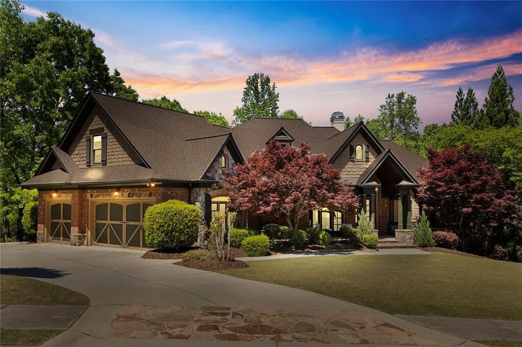 Property Photo:  5623 Brendlynn Drive  GA 30024 