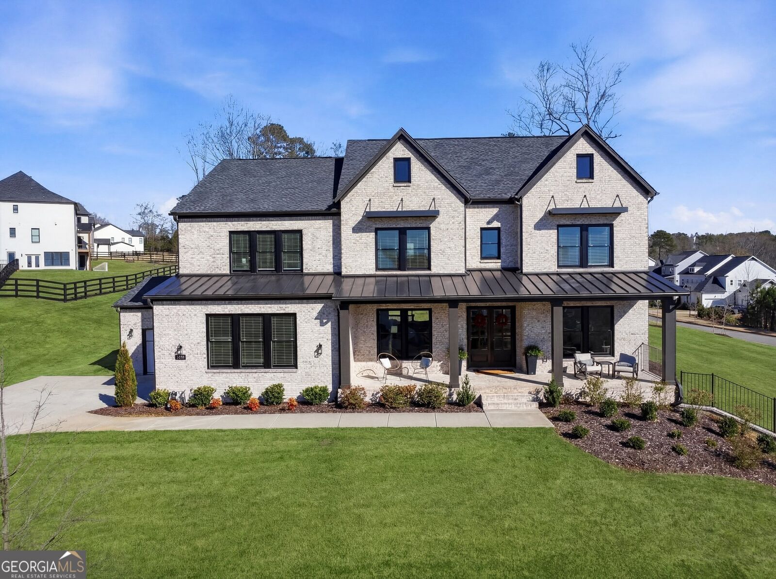 Property Photo: 17105 River Overlook Drive GA 30075