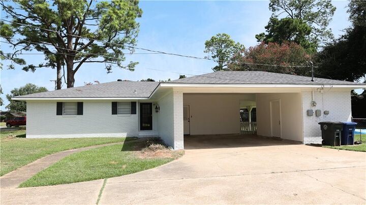 Property Photo:  943 Harling Lane  LA 71457 
