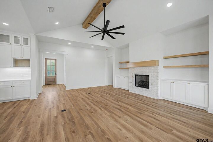 Property Photo: 3139 Club Drive TX 75703