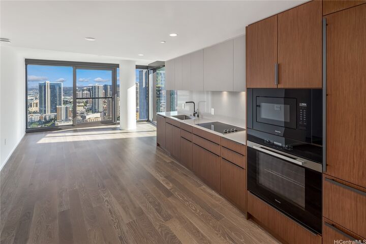 Property Photo:  333 Ward Avenue 3515  HI 96814 