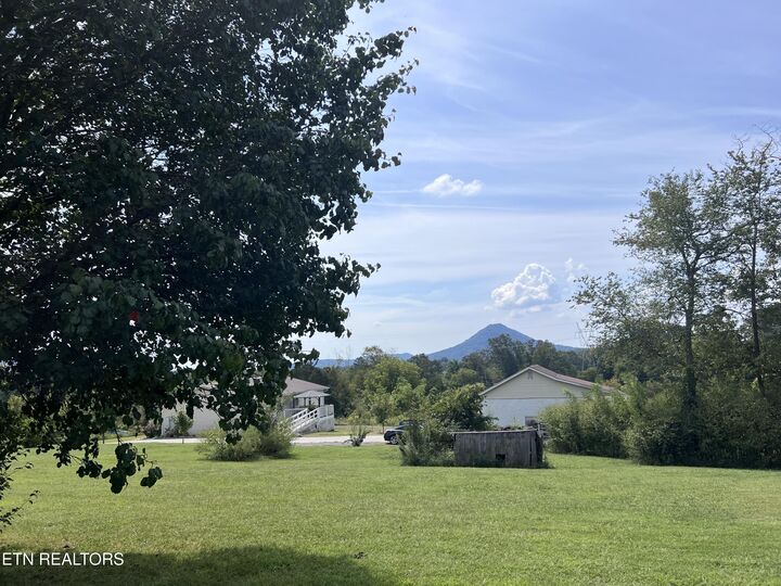 Property Photo:  10728 Mountain Rd  TN 37779 