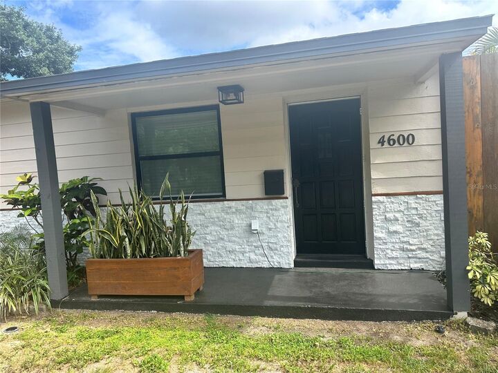 Property Photo:  4600 30th Avenue N  FL 33713 