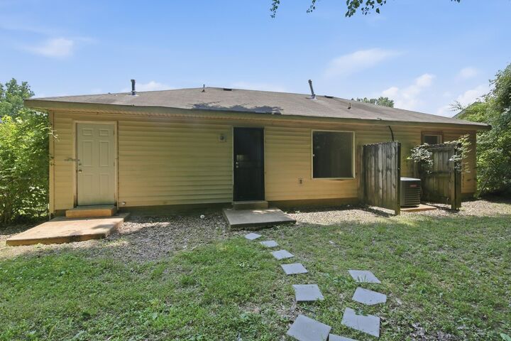 Property Photo:  3831 Black Forrest Dr  TN 38128 