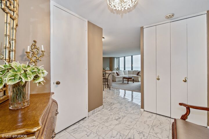 Property Photo: 505 N Lake Shore Drive 1707 IL 60611