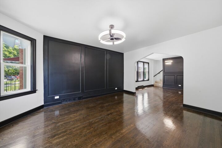 Property Photo:  6604 S Rockwell Street  IL 60629 