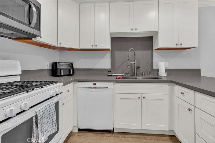 Property Photo:  1086 Cabrillo Park Dr #D  CA 92701 