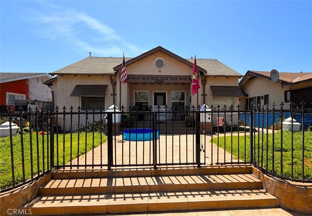 Property Photo: 3454 Sabina St CA 90023