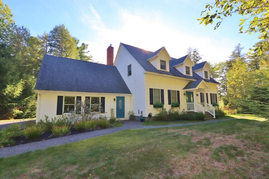 Property Photo:  769 Green Lake Road  ME 04429 