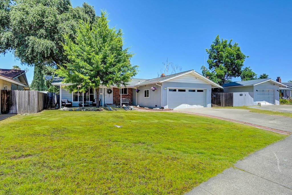 Property Photo:  9125 Cecile Way  CA 95826 