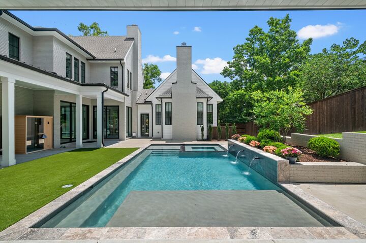 Property Photo:  900 Marengo Ln  TN 37204 