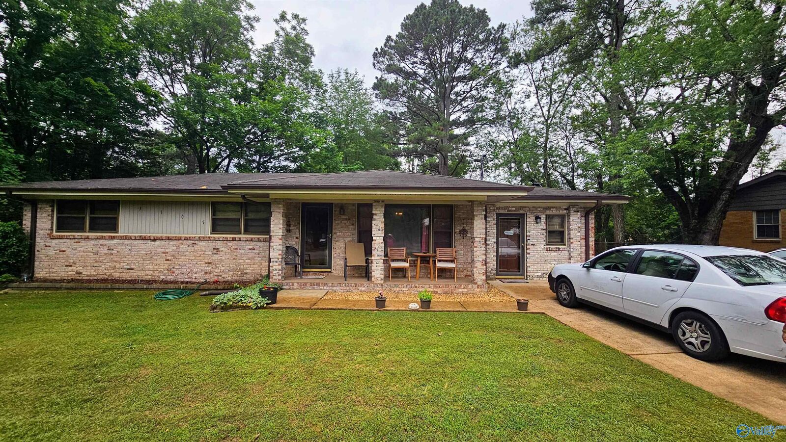 Property Photo:  3105 N Nevel Circle NW  AL 35810 