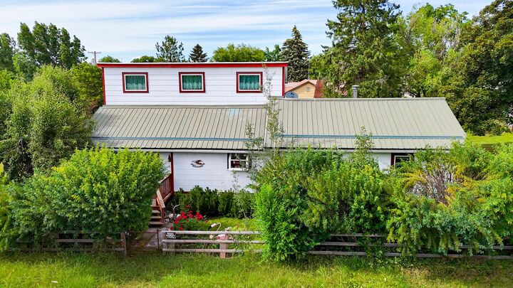 Property Photo:  309 2nd Avenue  MT 59865 