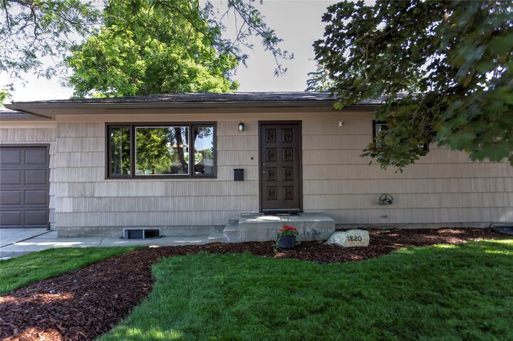 Property Photo:  1820 Dixon Avenue  MT 59801 
