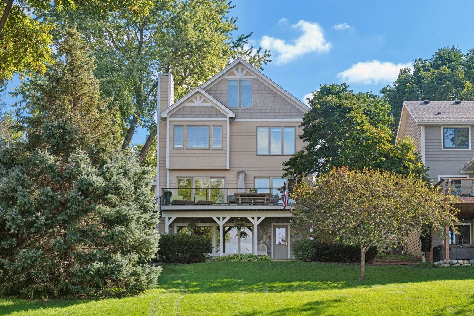Property Photo:  4512 West Arm Road  MN 55384 