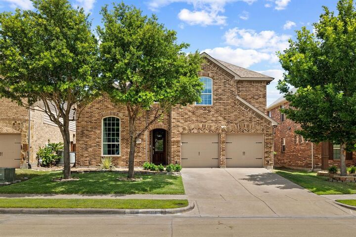 Property Photo:  1032 Edgefield Lane  TX 75126 