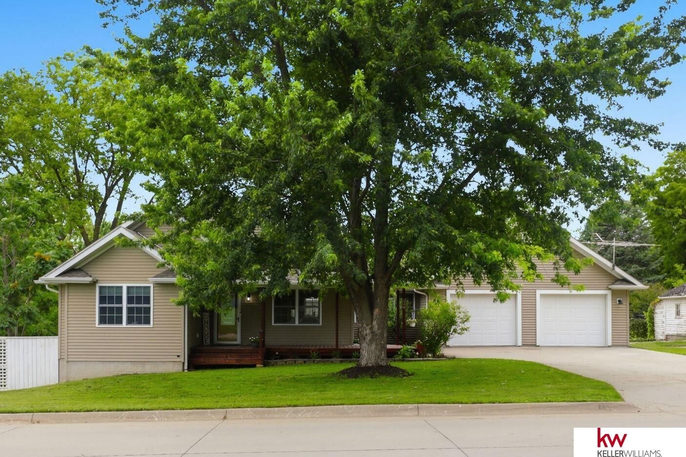 Property Photo:  224 S Mildred Street  IA 51525 