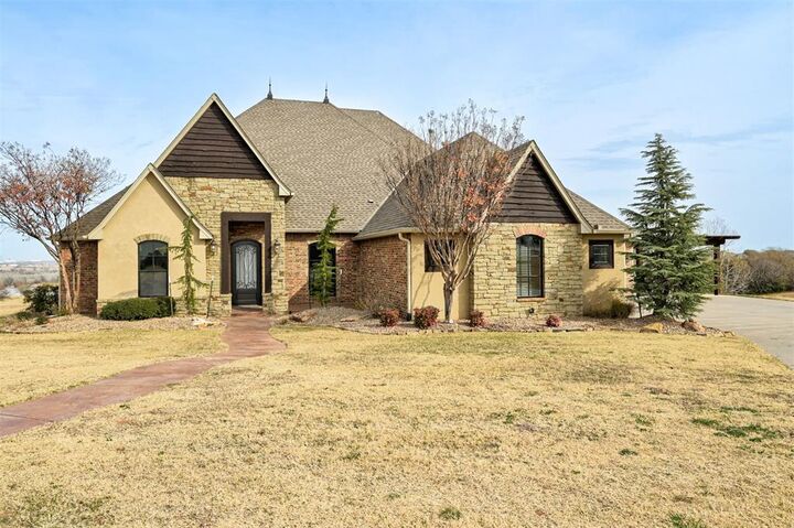 Property Photo: 3508 Grant Drive OK 73065