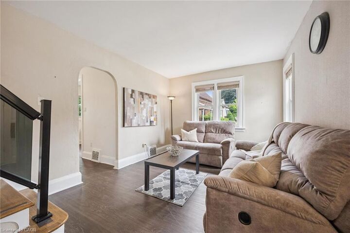 Property Photo:  148 Waterloo Street  ON N2J 1Y2 