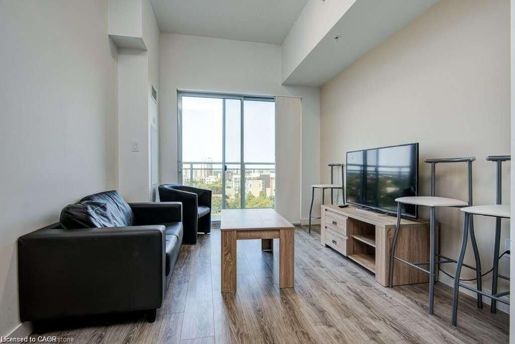 Property Photo:  280 Lester Street 819  ON N2K 3W5 