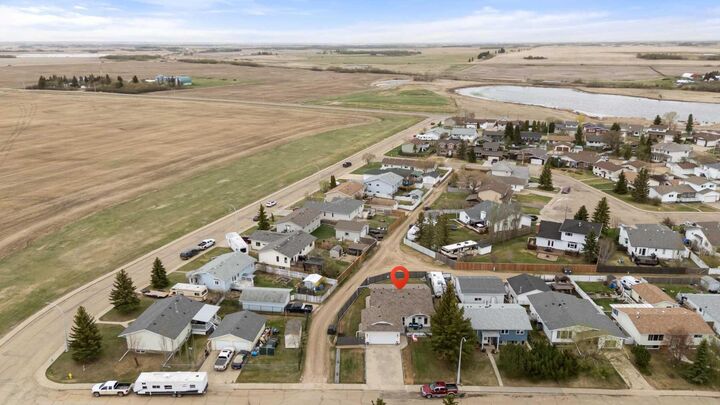 Property Photo: 4319 54 Avenue AB T0B 4J0