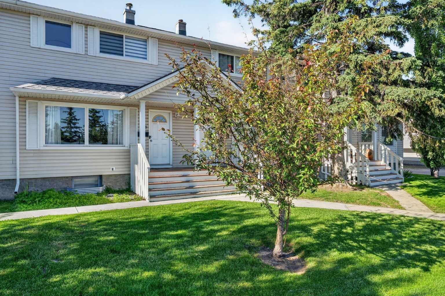Property Photo:  513 Killarney Glen Court SW  AB T3E 7H4 